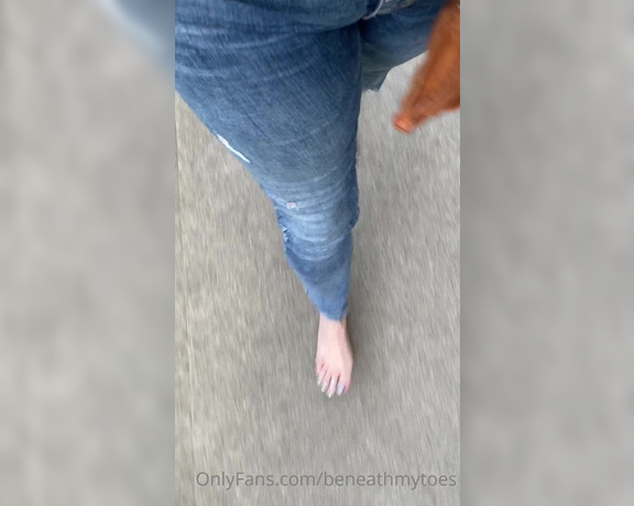 Beneathmytoes aka Beneathmytoes OnlyFans - 218 minute video For everyone who has followed me awhile you know I hate this haha