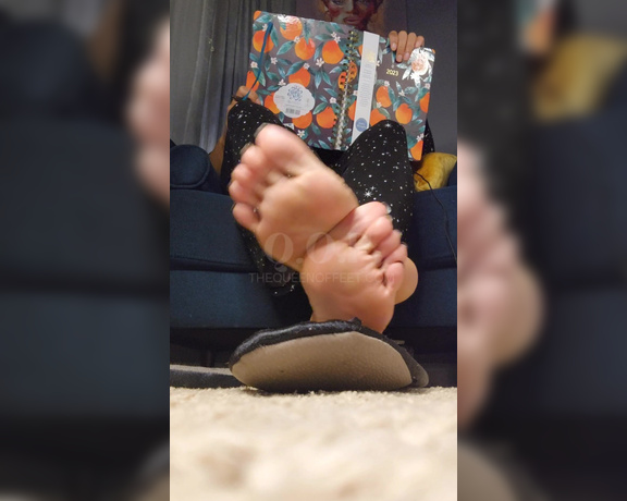 QUEEN OF FEET aka Thedcfootqueen OnlyFans Video 26