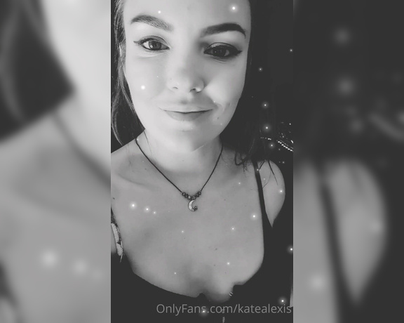 Goddess Kate aka Katealexis OnlyFans - Mwah