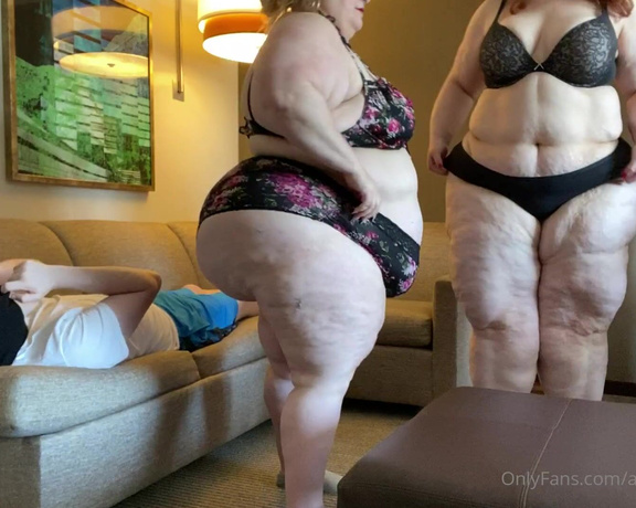 Amazonamanda OnlyFans - The last of the compilation… sitting, smothering, butt drops and more