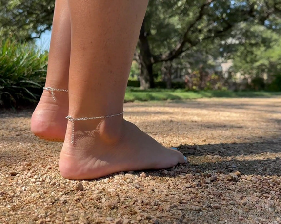 Eye Candy Toes aka Eyecandytoes Footjob OnlyFans - Dirty Soles Walk in the Park
