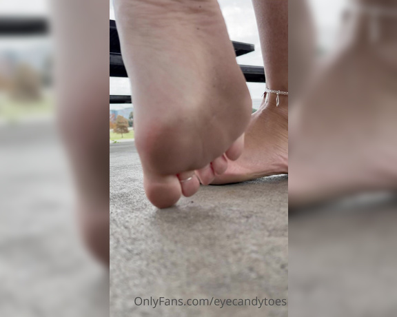 Eye Candy Toes aka Eyecandytoes Footjob OnlyFans - I literally never do dirty feet but I kinda had fun making this Should I do more dirty soles video