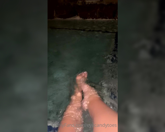 Eye Candy Toes aka Eyecandytoes Footjob OnlyFans - Pretty toes make the hot tub even more steamy