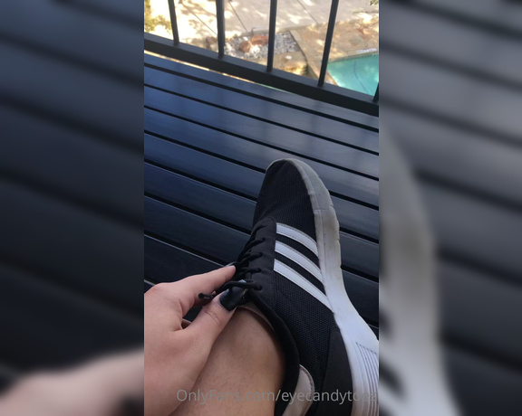 Eye Candy Toes aka Eyecandytoes Footjob OnlyFans - Stinky sock removal after my workout