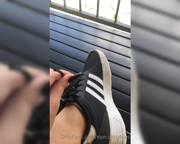 Eye Candy Toes aka Eyecandytoes Footjob OnlyFans - Stinky sock removal after my workout