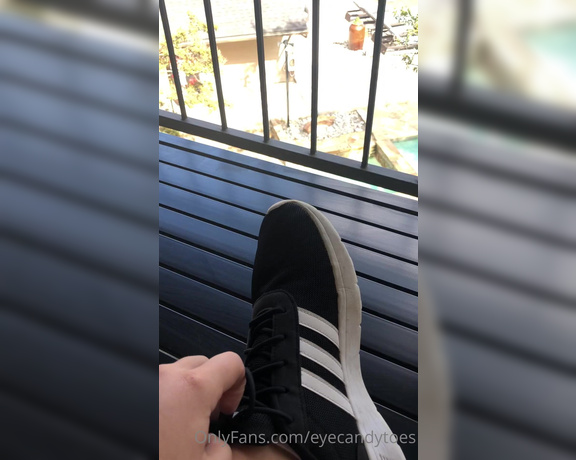 Eye Candy Toes aka Eyecandytoes Footjob OnlyFans - Stinky sock removal after my workout