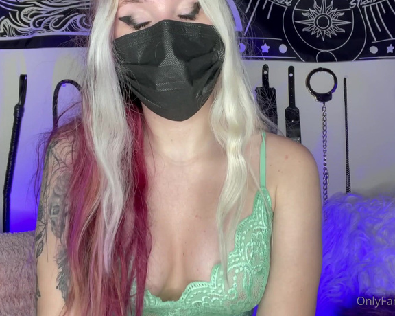 Lexiegrll aka Lexiegrll OnlyFans - Chastity tease