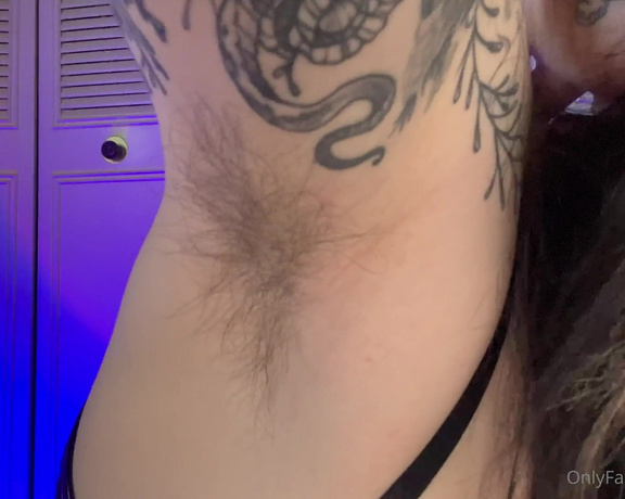 Lexiegrll aka Lexiegrll OnlyFans - This video is for the hairy armpit lovers onlyy I know you love my hairy armpits