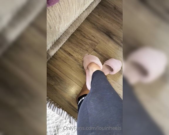 Lou In Heels aka Louinheels OnlyFans - I like teasing, I know youll want more