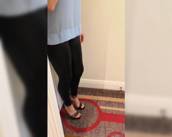 Lou In Heels aka Louinheels OnlyFans - Part 1 of my first double covering on my soles  I return back to my hotel room drunk after a night