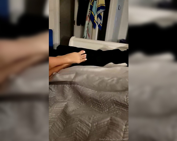 Lou In Heels aka Louinheels OnlyFans - Stream started at 11172021 0852 pm Bedtime soles!!