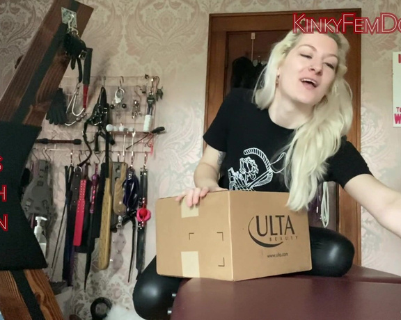 Miss Adah Vonn aka Topdomme OnlyFans - FULL VIDEO Unboxing my haul  I was real excited about getting this package of skincare and makeup