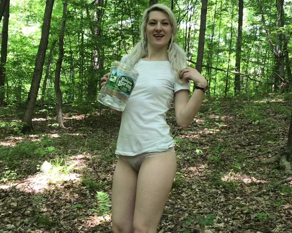 Miss Adah Vonn aka Topdomme OnlyFans - Happy Sunday, loves ~ Heres some footage from last summer, a little wet t shirt show off in the woo