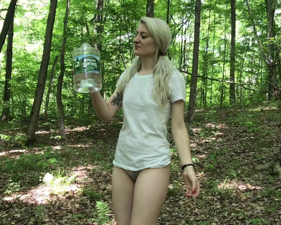 Miss Adah Vonn aka Topdomme OnlyFans - Happy Sunday, loves ~ Heres some footage from last summer, a little wet t shirt show off in the woo