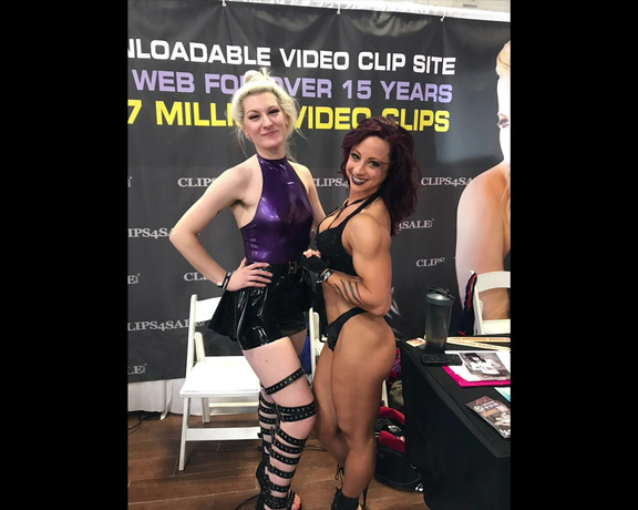 Miss Adah Vonn aka Topdomme OnlyFans - FULL CLIP  250 Enjoy a little BTS action from the Brooklyn Sex Expo in September of 2019 ~