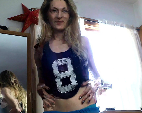 Miss Adah Vonn aka Topdomme OnlyFans - Newest clip FREE ~ Enjoy your view from below My collegiate ass