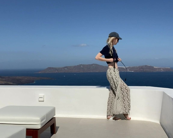 Miss Adah Vonn aka Topdomme OnlyFans - Video Whip practice on a windy roof in Santorini, Greece The echo of a good snap is so sexy to