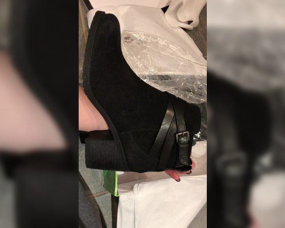 Miss Adah Vonn aka Topdomme OnlyFans - Vid New Sam Edelman motorcycle boots bought by a good bitch ~