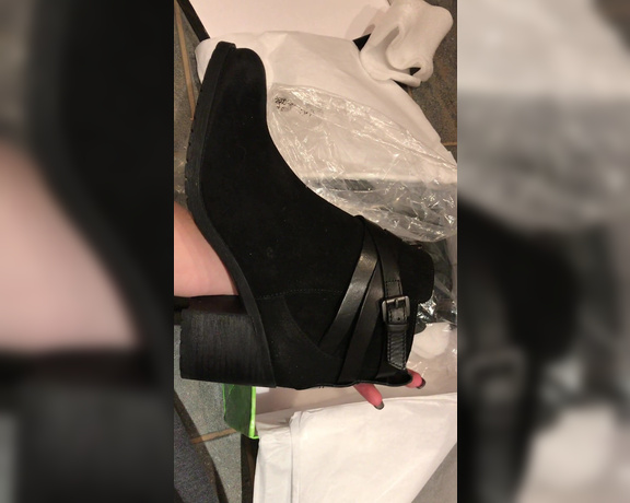 Miss Adah Vonn aka Topdomme OnlyFans - Vid New Sam Edelman motorcycle boots bought by a good bitch ~