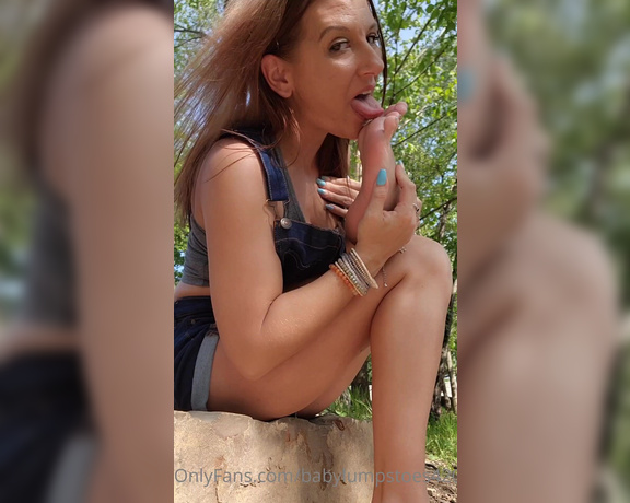 Babylumpstoes420 aka Babylumpstoes420 OnlyFans - Spent the day at the park wishing my foot lover was there to share in a little bit of play in pu 4