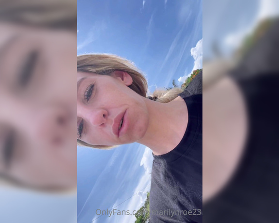 Marilyn Roe aka Marilynroe23 OnlyFans - Smoke session