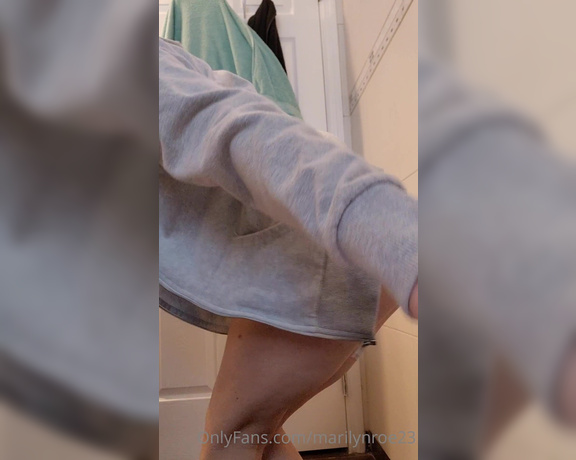 Marilyn Roe aka Marilynroe23 OnlyFans - Farting