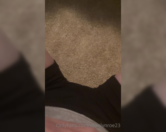 Marilyn Roe aka Marilynroe23 OnlyFans - Asshole fingering after a shower and todays farts 2