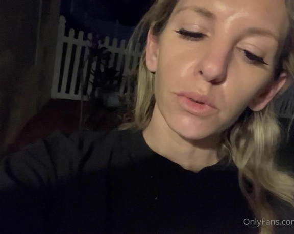 Marilyn Roe aka Marilynroe23 OnlyFans - A late night smoke will you be my human ash tray