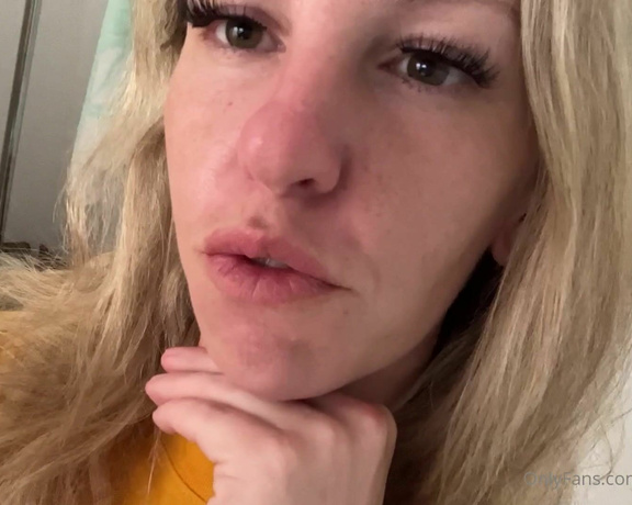 Marilyn Roe aka Marilynroe23 OnlyFans - Don’t you realize how worthless you are