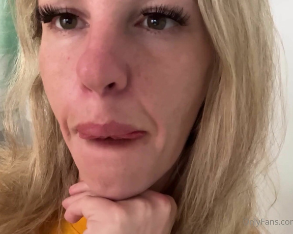 Marilyn Roe aka Marilynroe23 OnlyFans - Don’t you realize how worthless you are