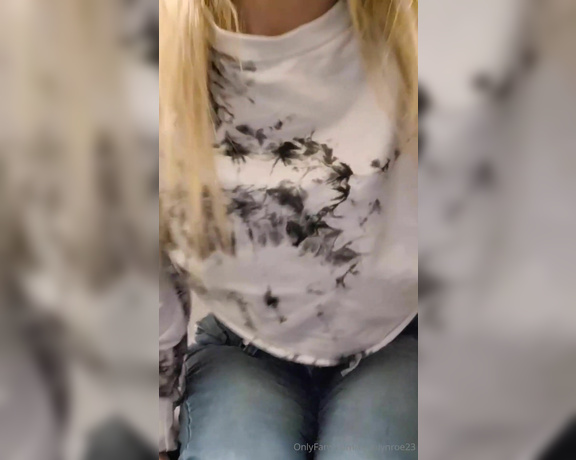 Marilyn Roe aka Marilynroe23 OnlyFans - Whale tail Jean fart made fora special someonen