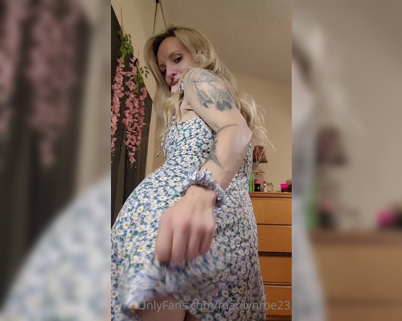 Marilyn Roe aka Marilynroe23 OnlyFans - Sundress farts