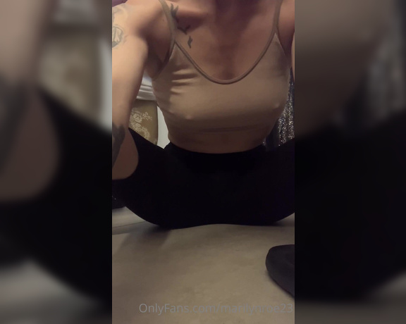 Marilyn Roe aka Marilynroe23 OnlyFans - Farting while stretching and POV fart In your face Is it me or do they just keep getting louder 1