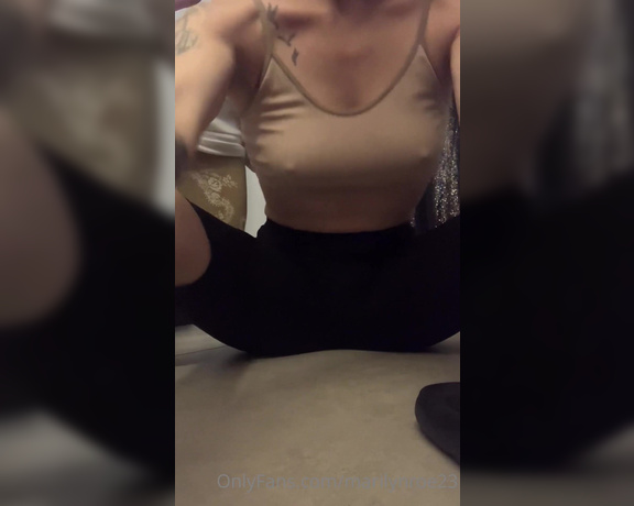 Marilyn Roe aka Marilynroe23 OnlyFans - Farting while stretching and POV fart In your face Is it me or do they just keep getting louder 1