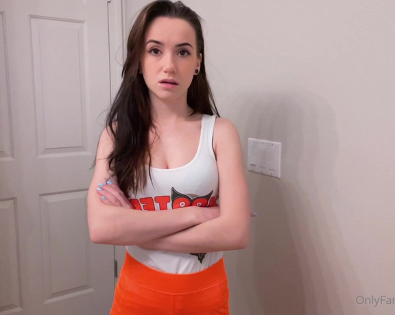 Miss May aka Goddessmayhere OnlyFans - Sexy Hooters Girl Bullies You In The Bathroom After You Leave An Embarrassing Tip 2