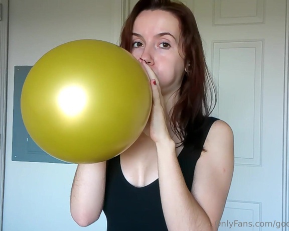 Miss May aka Goddessmayhere OnlyFans - Balloon ASMR 2