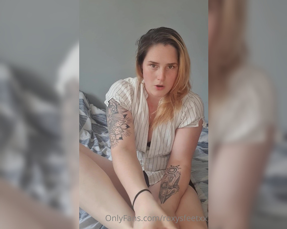 Miss Roxy xx aka Roxysfeetxx OnlyFans - Beta School 2 Foot Worship