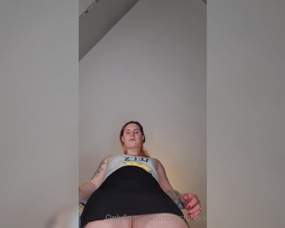 Miss Roxy xx aka Roxysfeetxx OnlyFans - ROLEPLAY GIANTESS Babysitter finds her employer tiny in his home while she is babysitting his kids 1