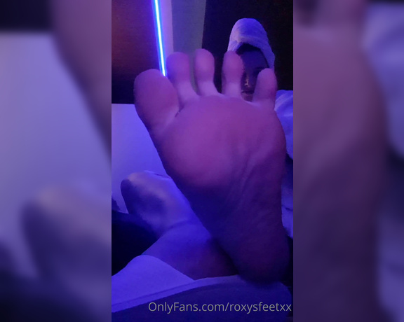 Miss Roxy xx aka Roxysfeetxx OnlyFans - First content from my holiday 3