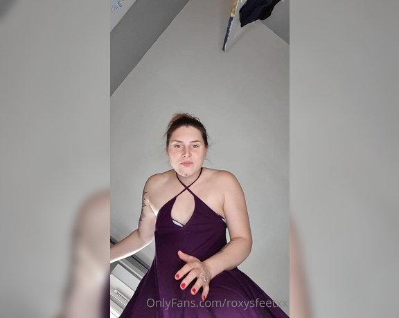 Miss Roxy xx aka Roxysfeetxx OnlyFans - Slow motion Giantess 2