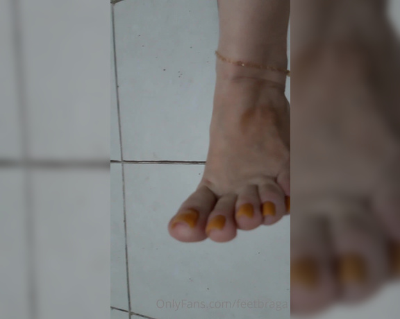 Feet Braga aka Feetbraga OnlyFans - Legs and feet soft skin