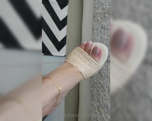 Feet Braga aka Feetbraga OnlyFans - Quem gosta de um dangle delicioso