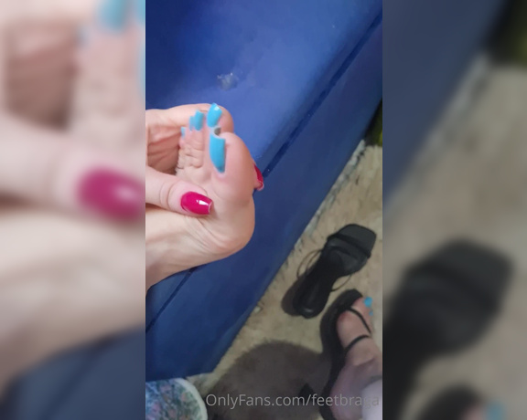 Feet Braga aka Feetbraga OnlyFans - Ainda sobre esse esmalte azul nessa unha deliciosa