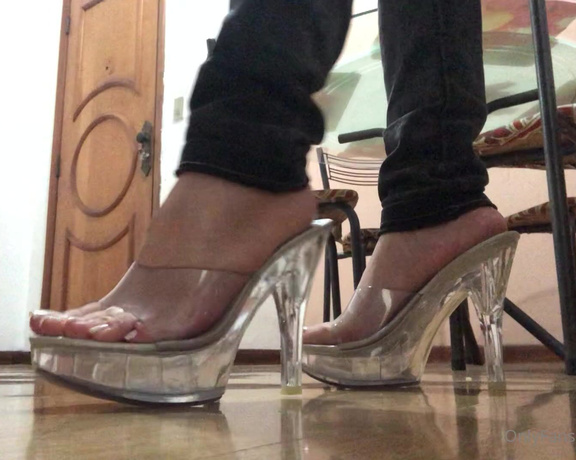 Feet Braga aka Feetbraga OnlyFans - Clean heels