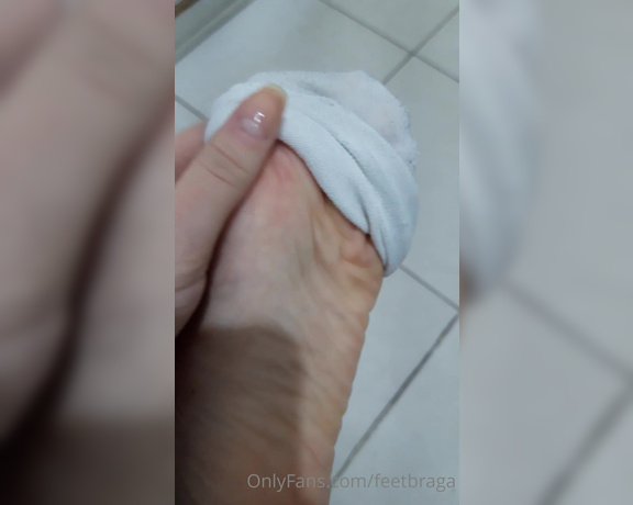 Feet Braga aka Feetbraga OnlyFans - Who wanted to massage this soft sole