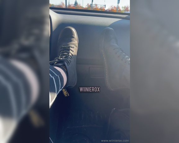 Wiinie aka wiinierox - 03-22-2025 OnlyFans Video - lick the bottom of My boots, beta boiiiiii