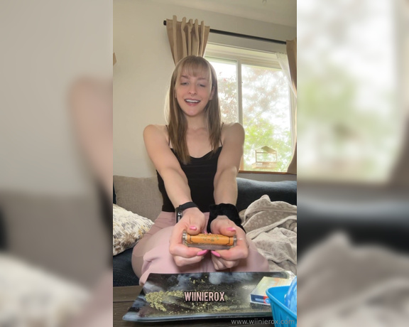 Wiinie aka wiinierox - 06-13-2025 OnlyFans Video - updated joint rolling videolt333 joint rolling post from 2021 httpsonlyfans