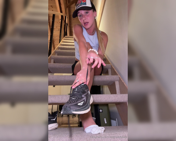 Goddess Kaylee aka xomaddykxo - 07-08-2025 OnlyFans Video - Pathetic little wallet pet drooling over my dirty socks Prove you deserve themPSA will be filming