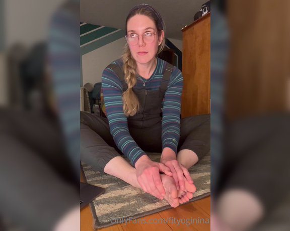 Nina aka Fityoginina OnlyFans - I filmed this late last night but I’m posting it this morning while I head to hot yoga I need to