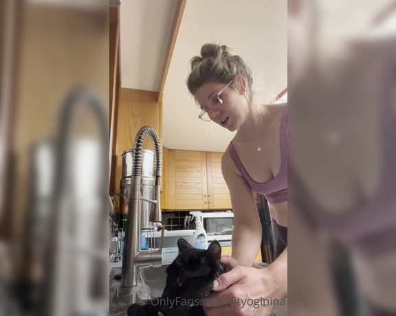 Nina aka Fityoginina OnlyFans - Fleas like omg what a nightmare Because apparently this move was going too smooth Honestly I t 3